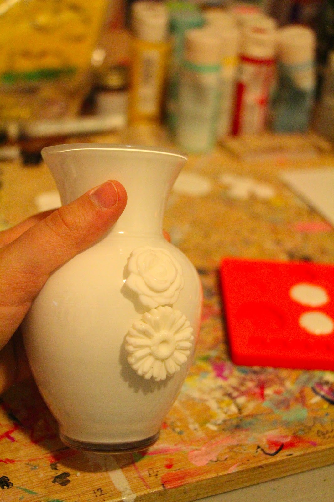 The Experimental Crafter DIY Milk Glass Vase Using Mod Melts
