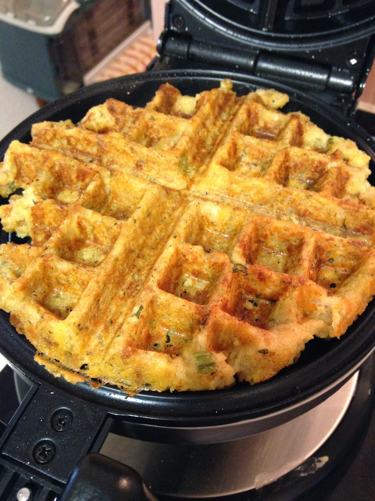 Tracy Cooks in Austin: TWO ideas here, First, Gravy. Then another ...