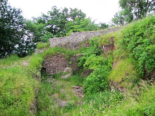 Ruiny zamku Rogowiec.
