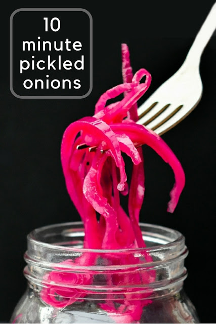 Easy 10 Minute Pickled Onions. An easy recipe for fresh and zingy red pickled onions made in 10 minutes. Ready to serve once cool. Fat free and low calories with only 35 calories per serving. Free printable recipe. #quickpickledonions #pickledonions #quickpickle #fatfreepickle #pickle #redonions #redpickledonions #10minuterecipe #quickrecipe #condiment