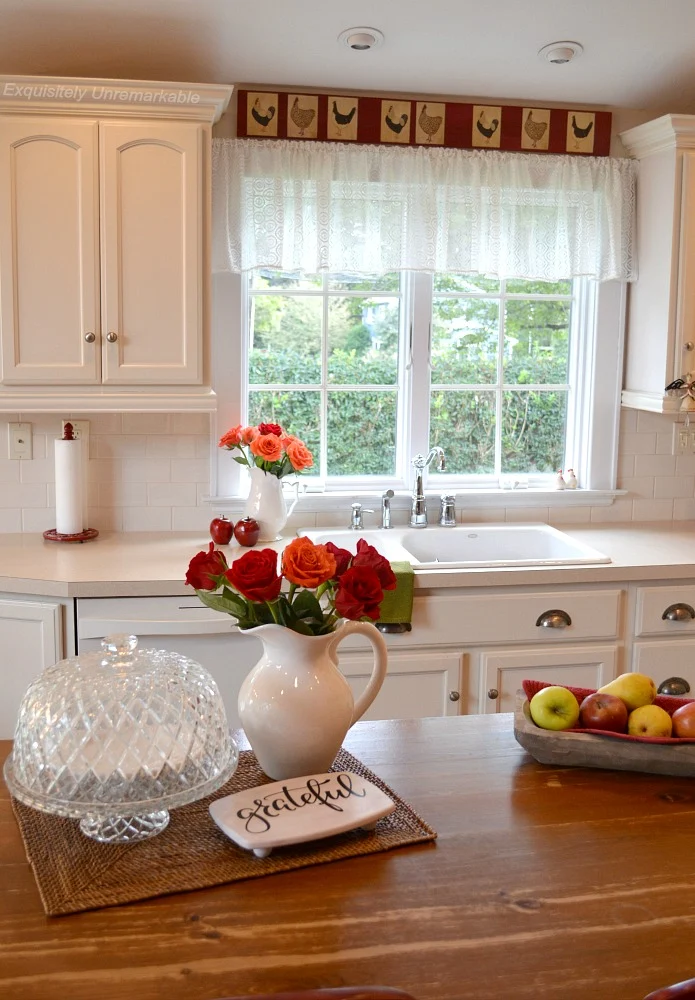 Decorating With Roses In The Kitchen