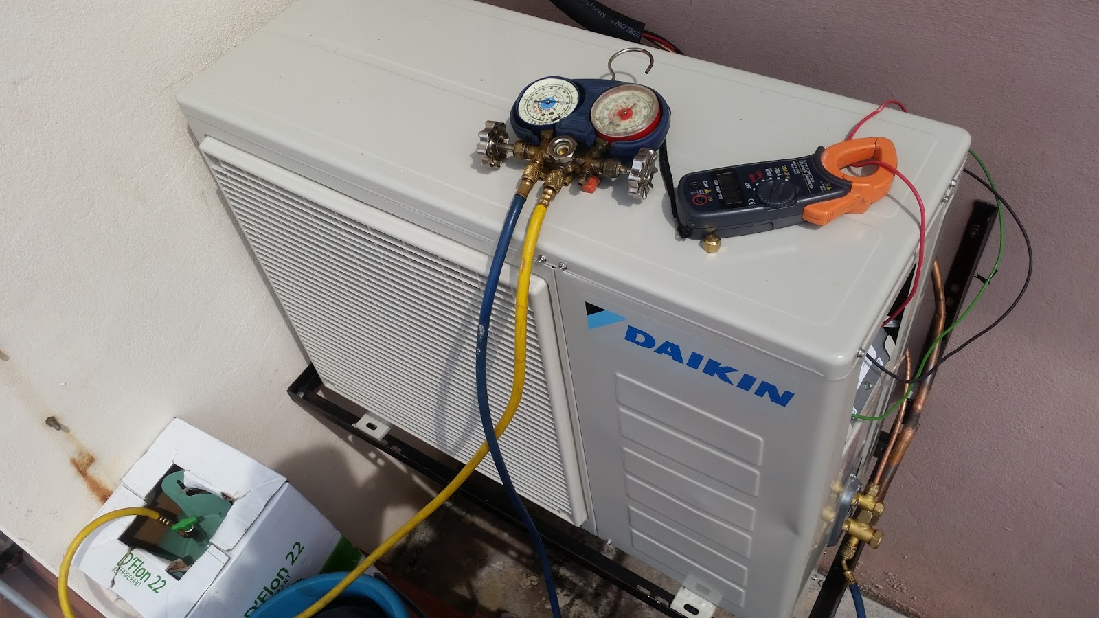 Perkhidmatan Aircond Service/BaikPulih Aircond/GasTopup/Airmenitik