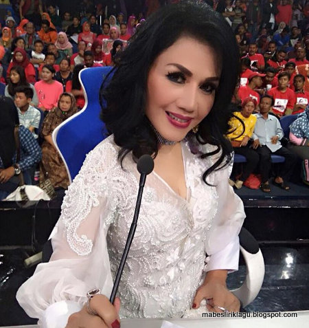 Rita Sugiarto - Semakin Sayang Semakin Kejam Rita Sugiarto - Semakin Sayang Semakin Kejam