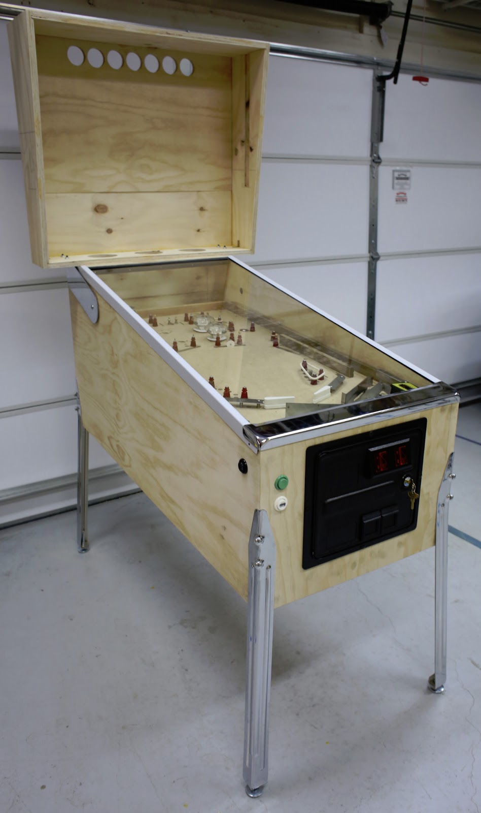 Pinball Chameleon's Guide to DIY Pinball Machine Construction The