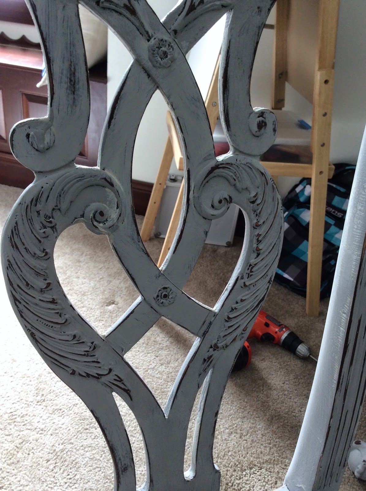 Annie Sloan, Paris Grey, Dining Room Chair Heavy Distressing, Dark Wax, DIY