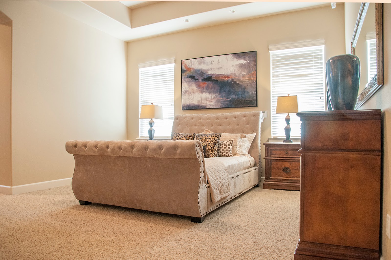 Visalia Homes by JILLIAN BOS JUST LISTED! 5227 Lakewood Drive in