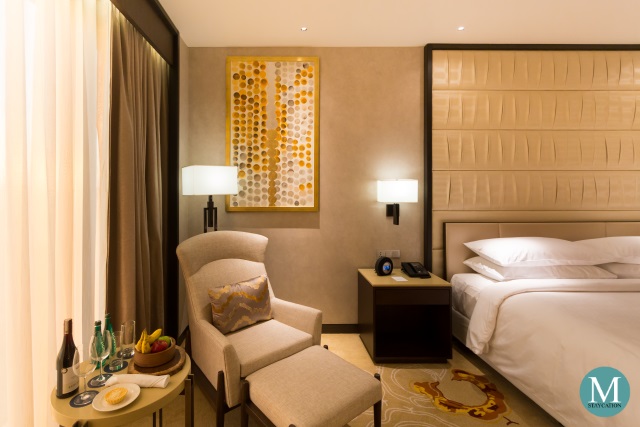 Deluxe Room at Sheraton Manila Hotel