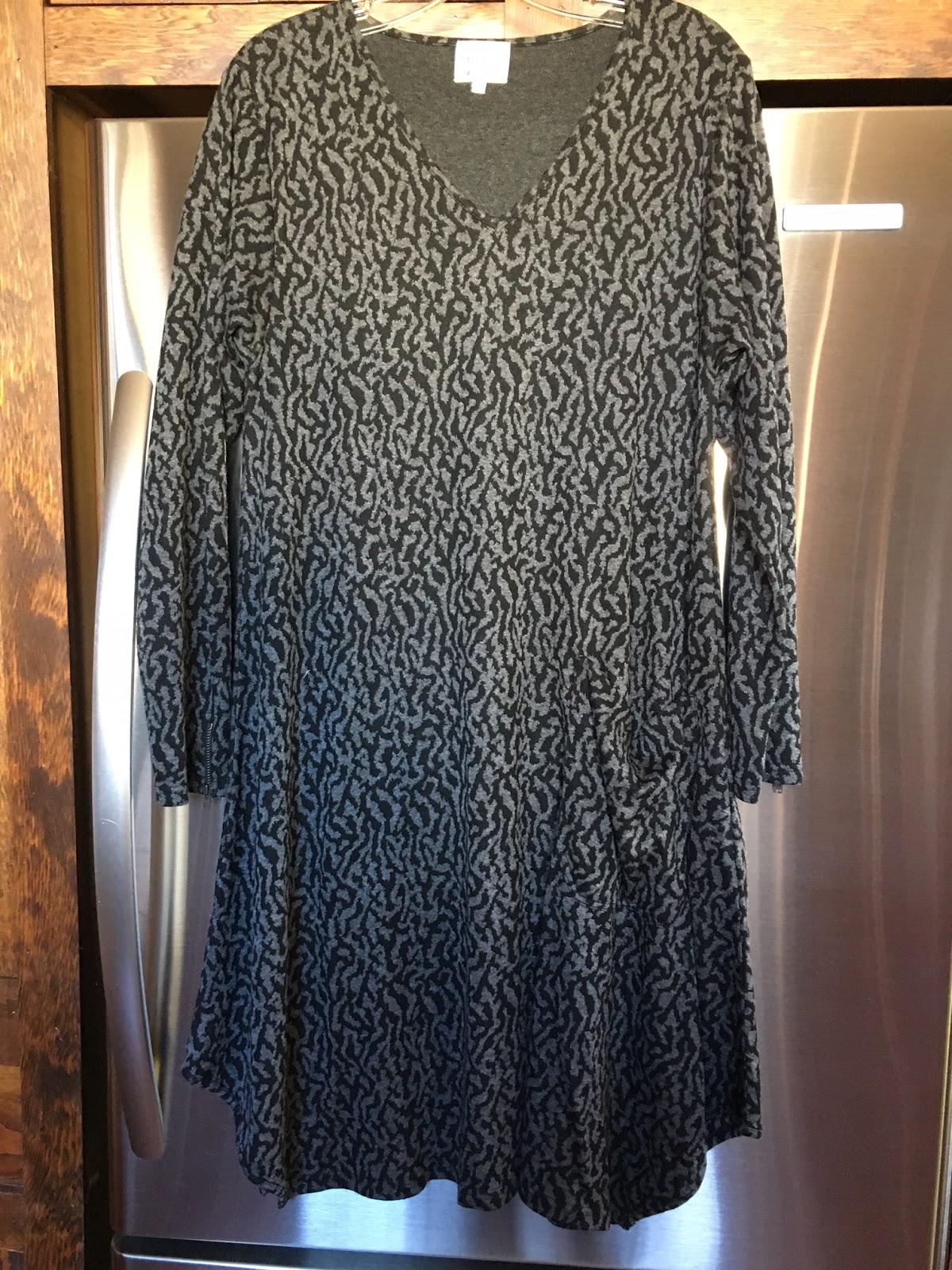 hostess of the humble bungalow: New dress...