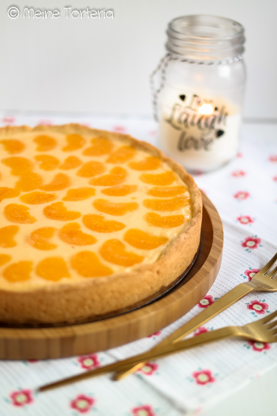 Buchrezension "Modetorten von A-Z" und daraus Schmandtorte Buchrezension "Modetorten von A-Z" und daraus Schmandtorte