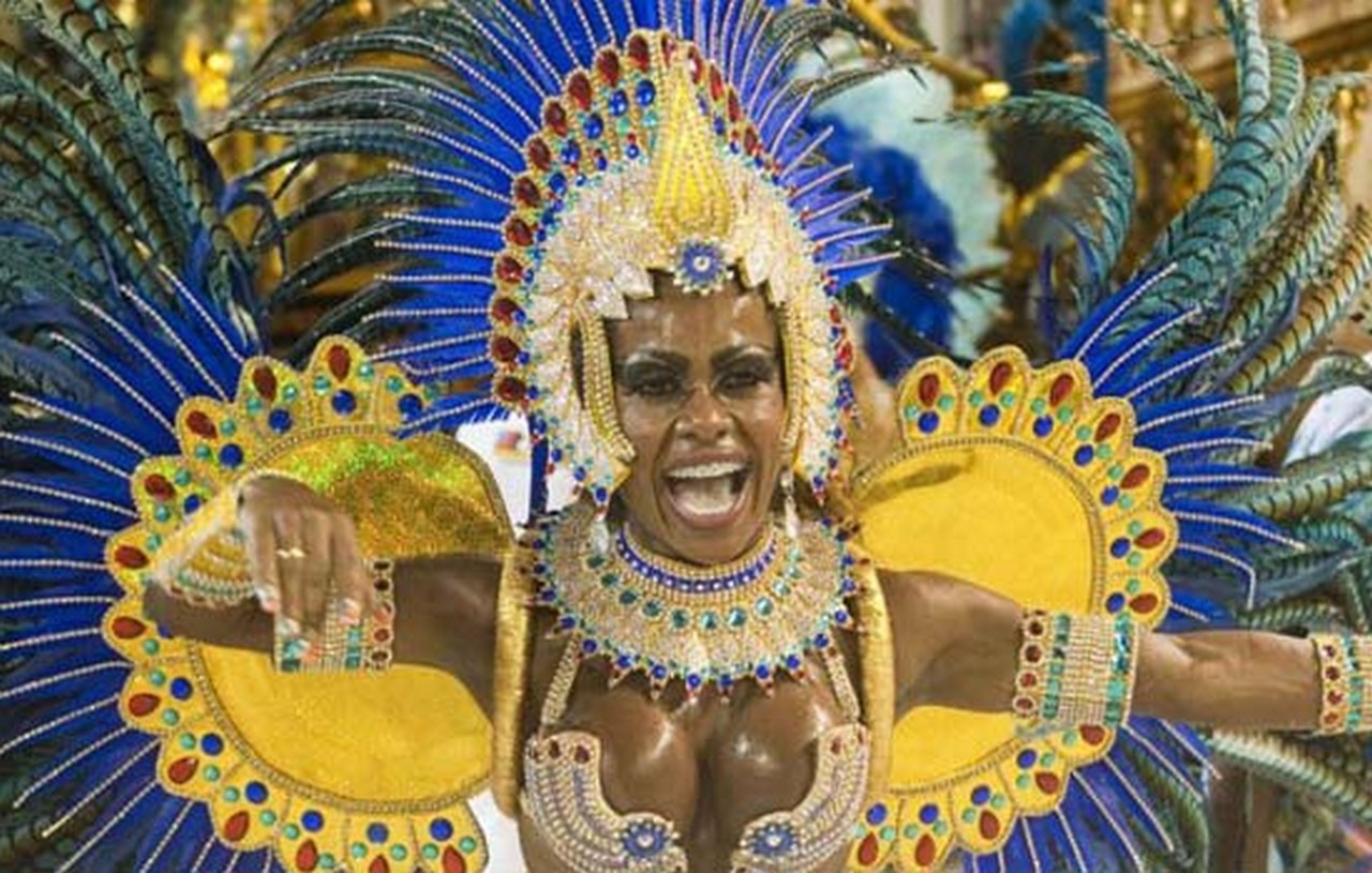 http://3.bp.blogspot.com/-ZstKiIQ2qEo/UHVMjiIMB3I/AAAAAAAAAV4/2jEP_fXtiJM/s1600/Rio-Carnival-2012-063.jpg