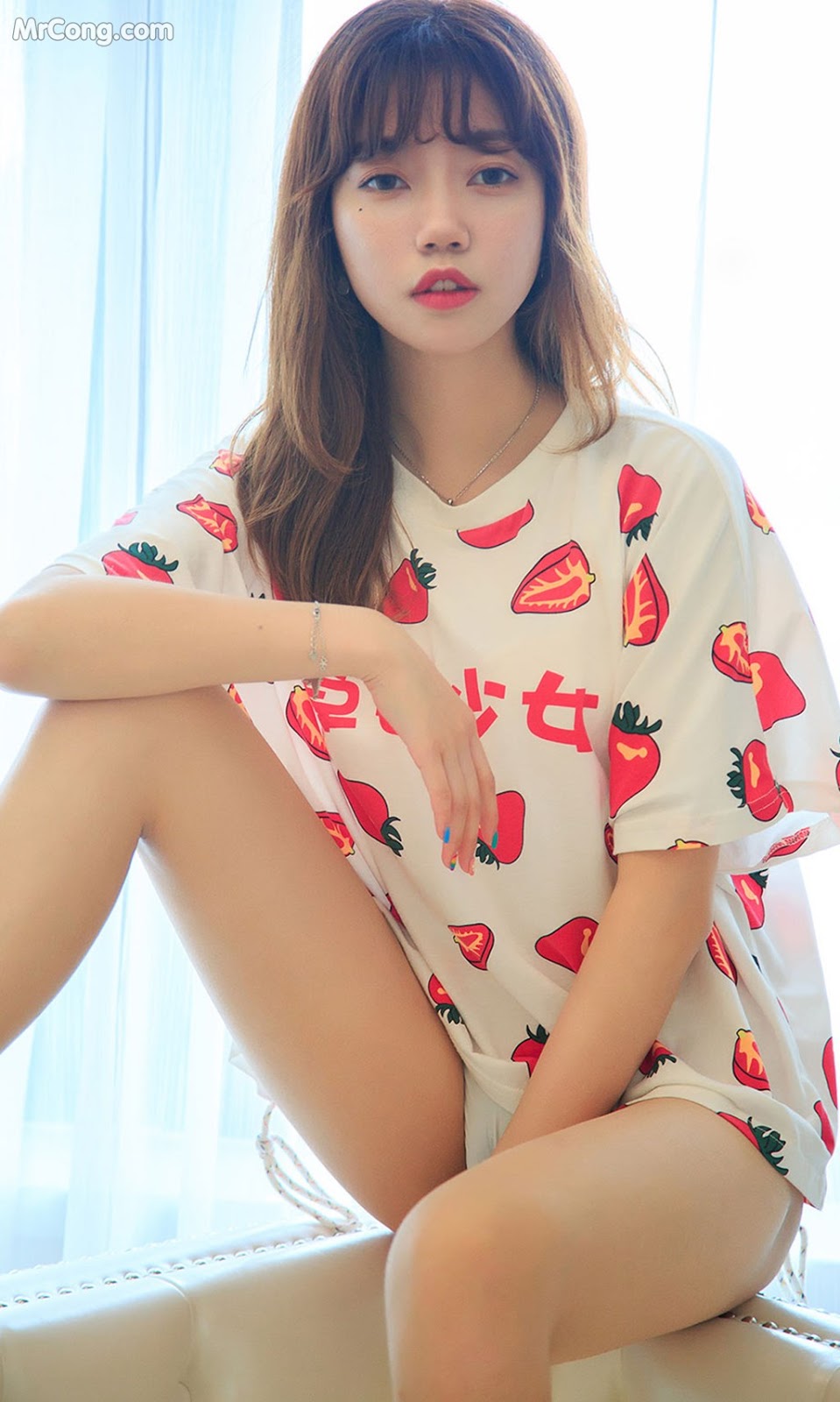 UGIRLS - Ai You Wu App No. 1569: 甜心 (35 pictures)