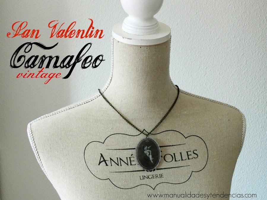 Camafeo vintage de plástico loco