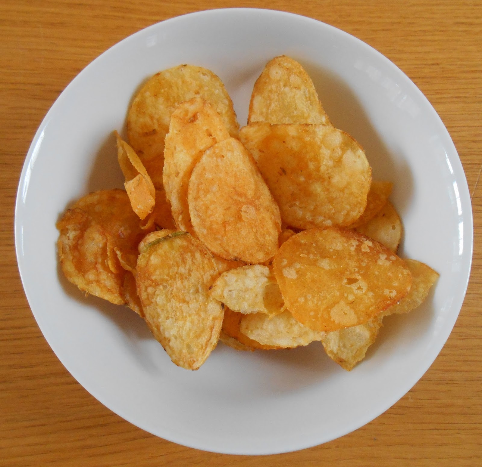 Cheeseburger Crisps & Other Stories Kettle Chips Crispy Bacon & Maple