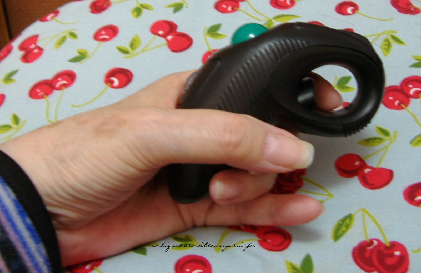 ergonomic+mouse+1.JPG