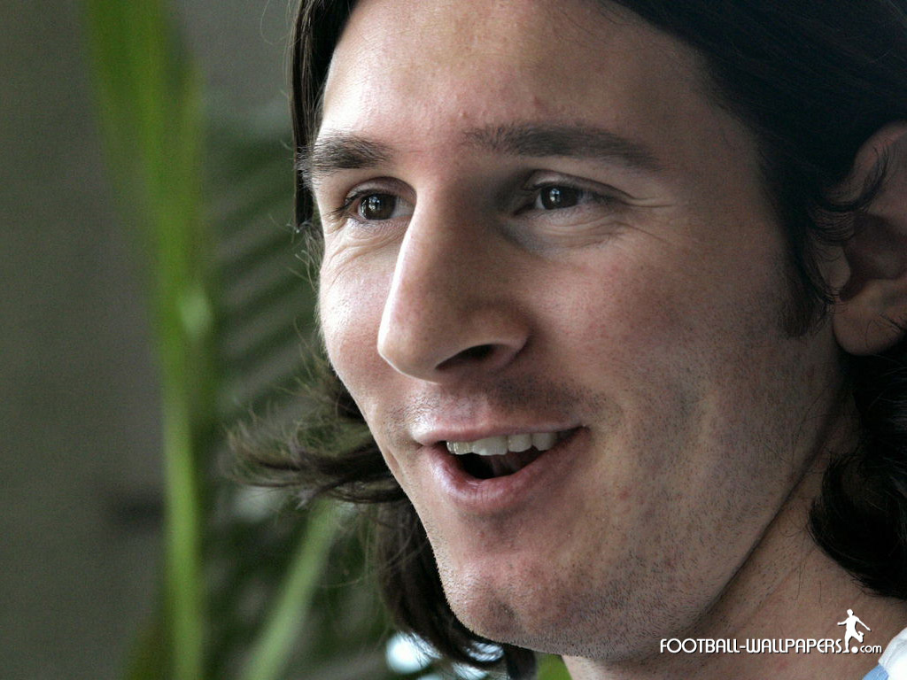 Cute Lionel Messi Wallpaper | Lionel Messi Wallpapers