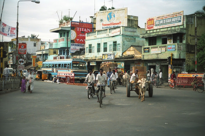 Pondichéry, rue Bharati, © L. Gigout, 1990