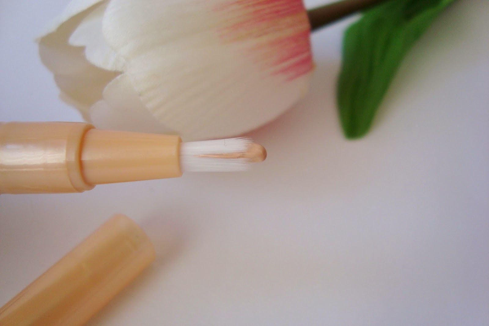 Essence Stay Natural concealer review 