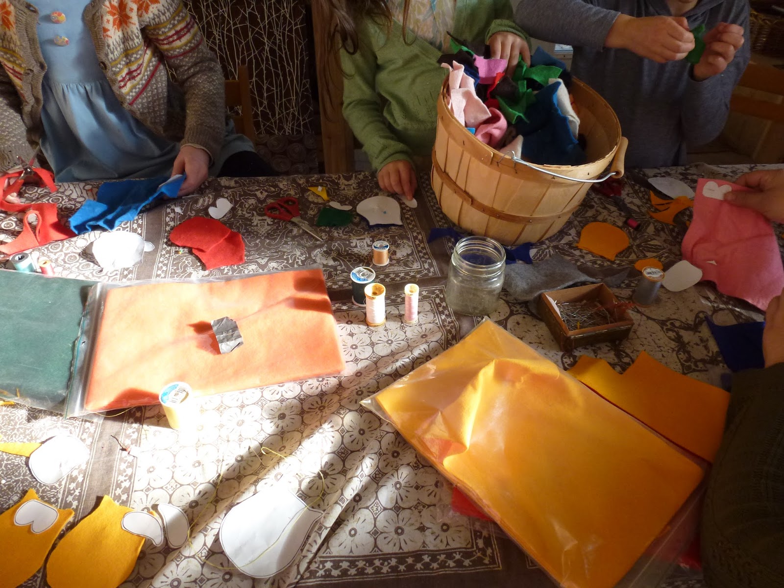 Little City Farm: Waldorf-inspired art for kids: hand-sewing skills