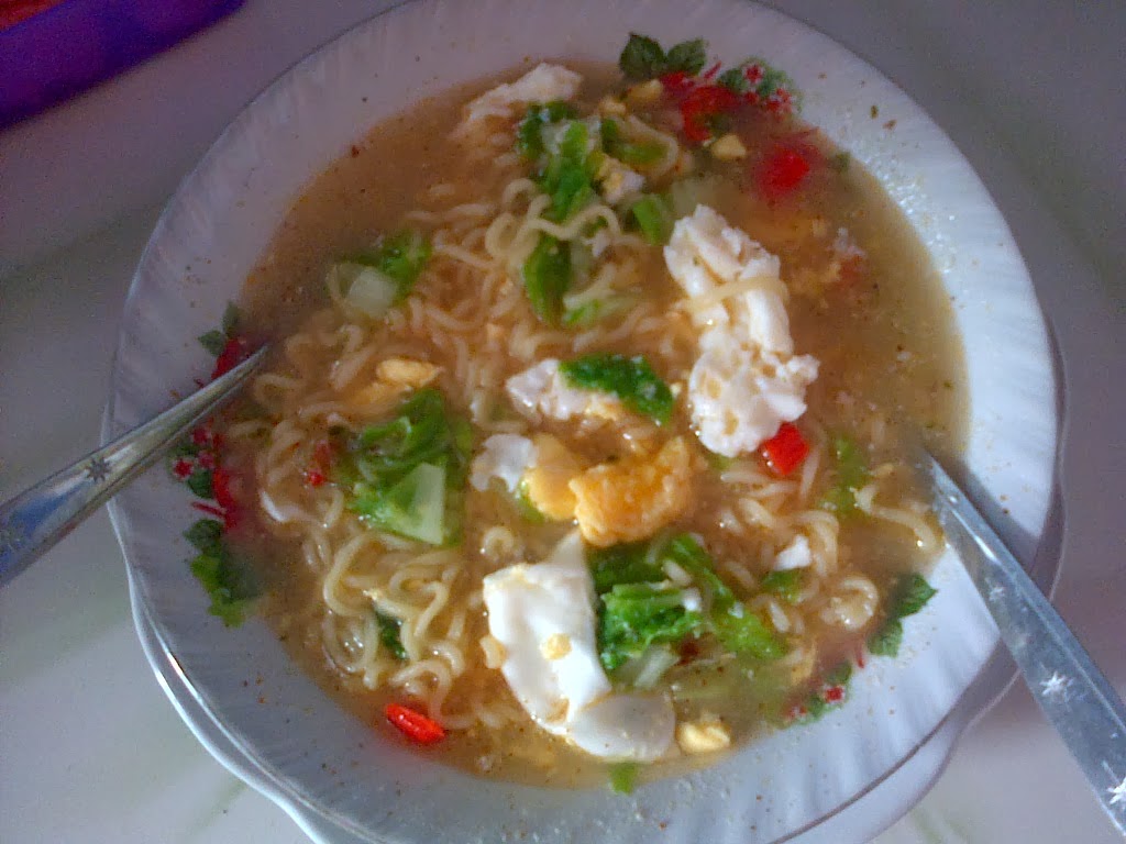 campurcampur Mie Rebus Pedas plus Telor campurcampur Mie Rebus Pedas plus Telor