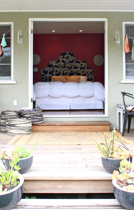 Perfect Home Not Montclair? Watch What This Nest Hides Beneath the Porch