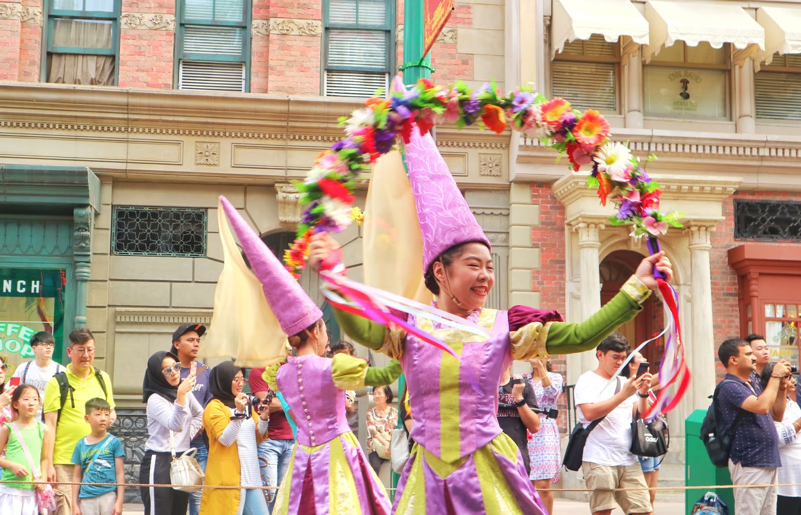 Universal Studios Singapore Living in the Moment