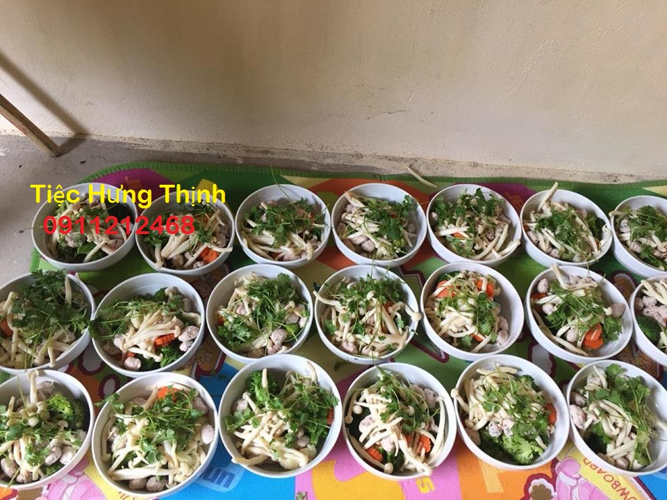 Mẹ khéo tay tự trang trí và làm bánh siêu ngon cho tiệc sinh nhật của các  con  Báo Phụ Nữ Việt Nam