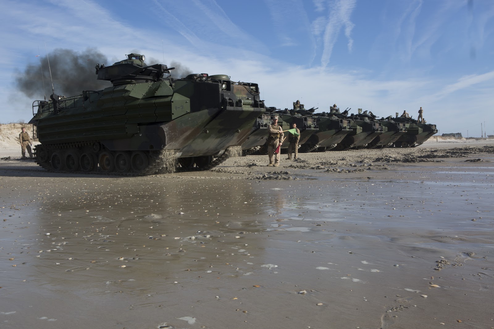 snafu-2nd-assault-amphibian-battalion-land-to-shore-maneuvers-pics