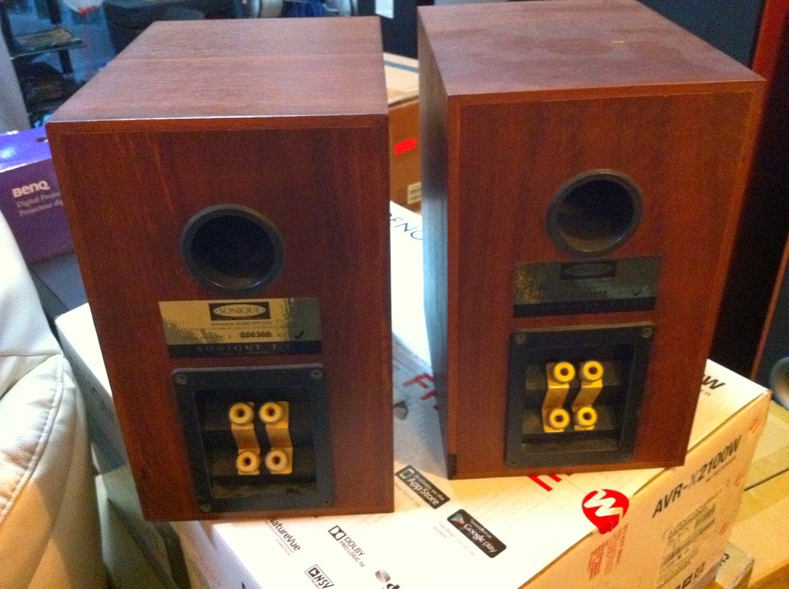 Maxx Audio Visual Sonique 3.5 bookshelf speakers (used)