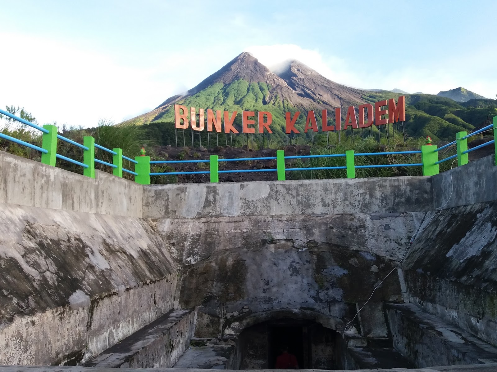 Jeep Wisata YOES Adventure Kaliurang