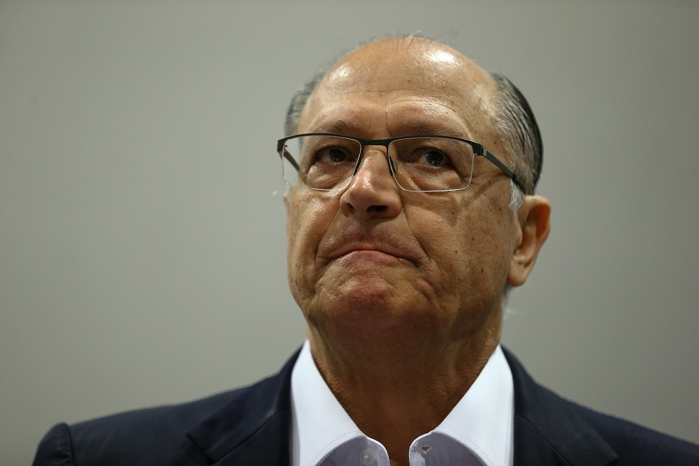 Estratégia se frustra, e Alckmin chega à reta final encolhido