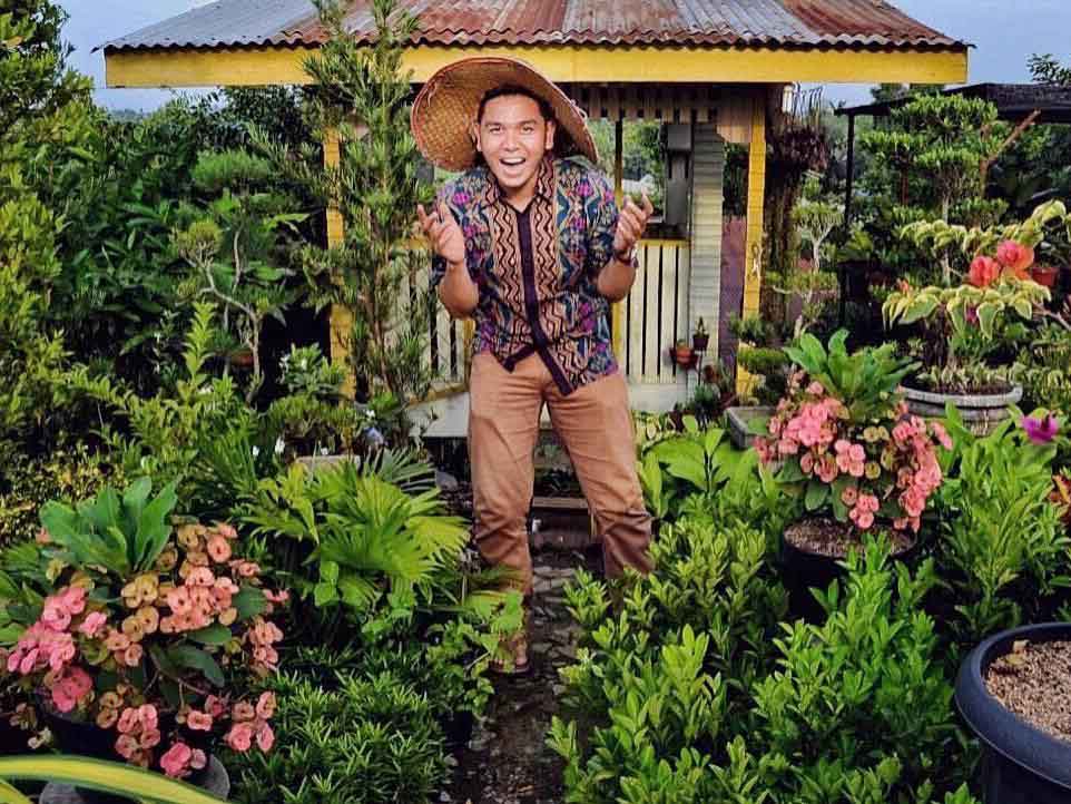 16 23 Taman Wisata Bunga Romantis Medan Rekreasi Bermain Anak Yang Ada Di Kota Cadika Lumbini Buaya Jejakpiknik Com