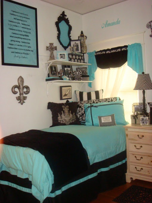 The Domestic Curator: How To Design A Dorm Room Bed!