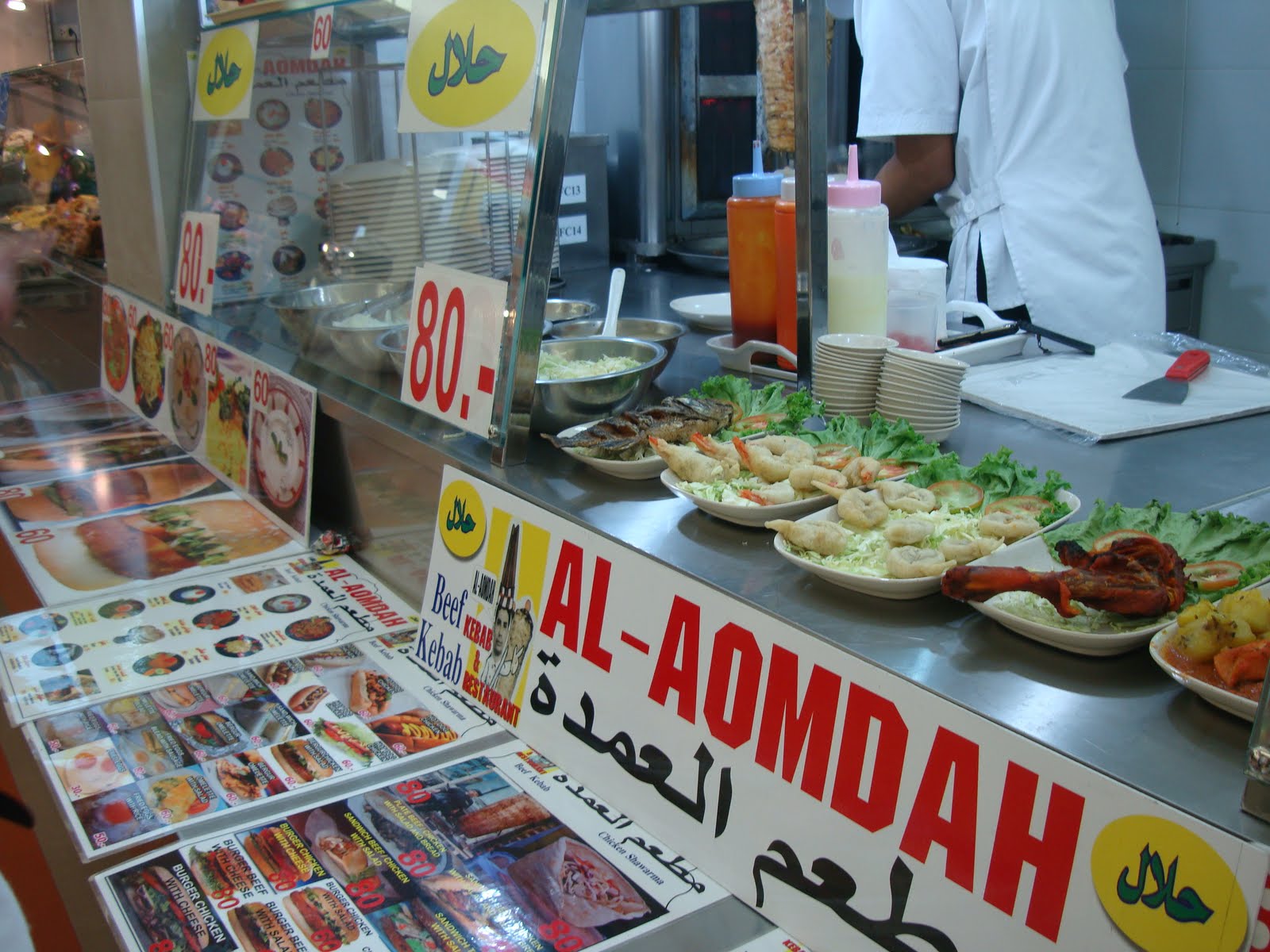 LYNN Halal food at various food courts in Bangkok shopping malls