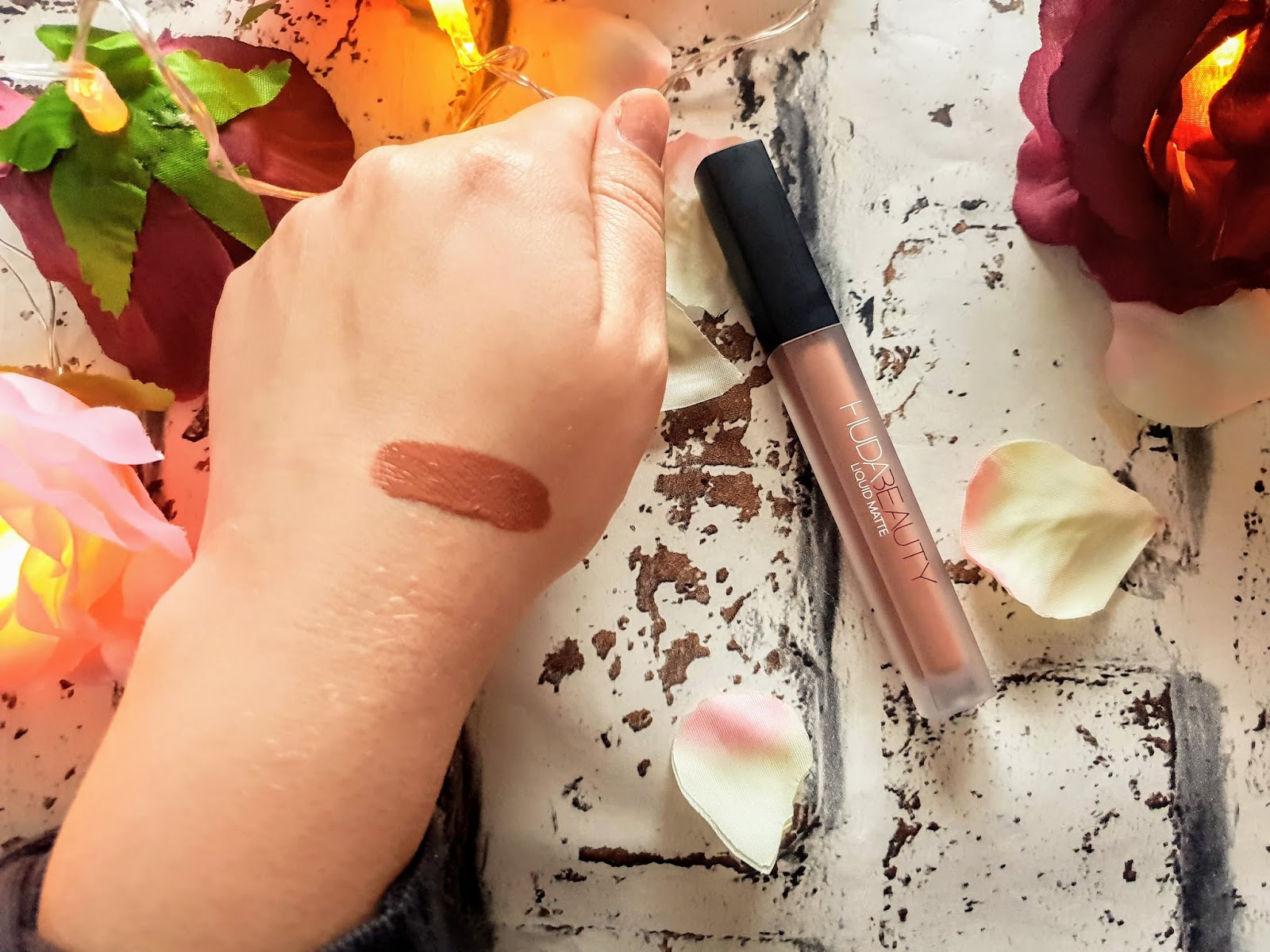 Huda Beauty Liquid Matte Lipstick in Venus swatch 