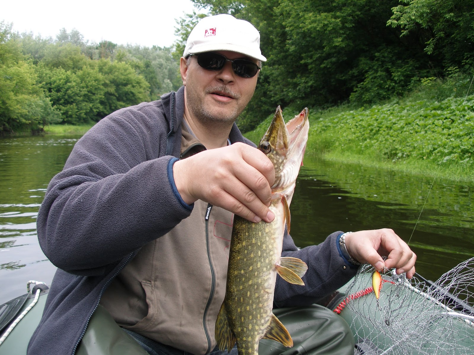 ловля окуня на пироговском водохранилище. литвиновский псел.