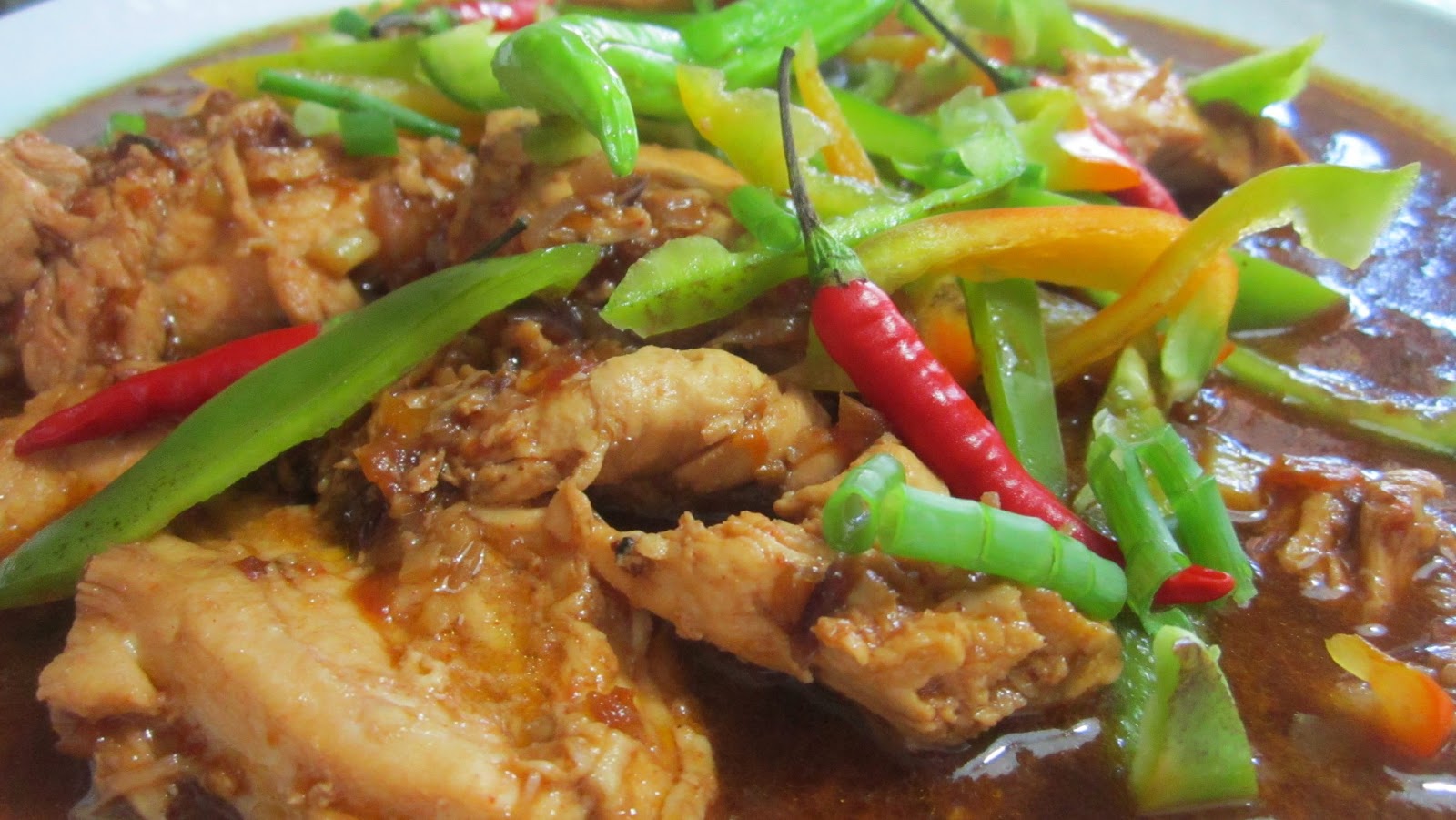 . CHICKEN IN OYSTER SAUCE WITH 3 CHILIES/TOFU AND SEAWEED SOUP