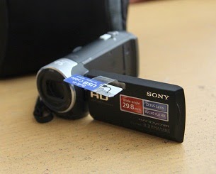harga Sony HDR-CX240e