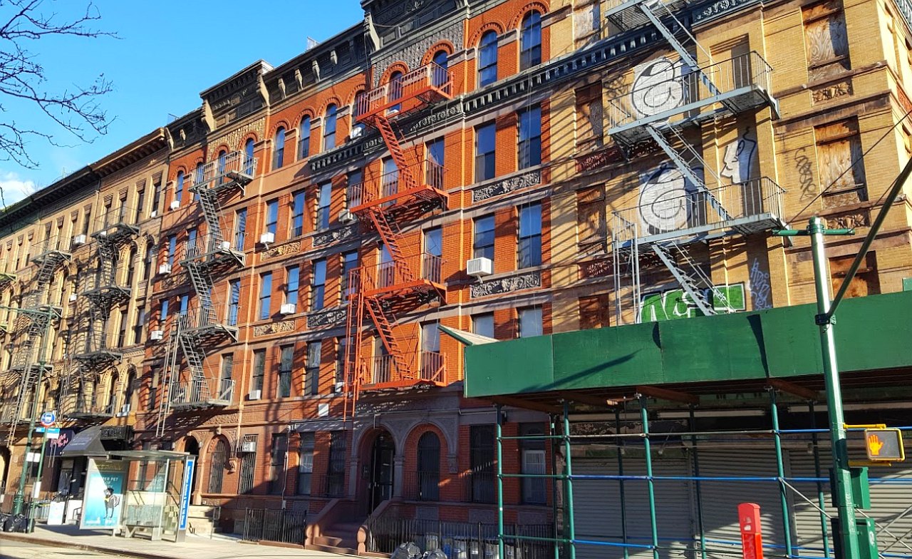 Coronavirus Veranstaltungsabsagen Schliessungen Hotlines