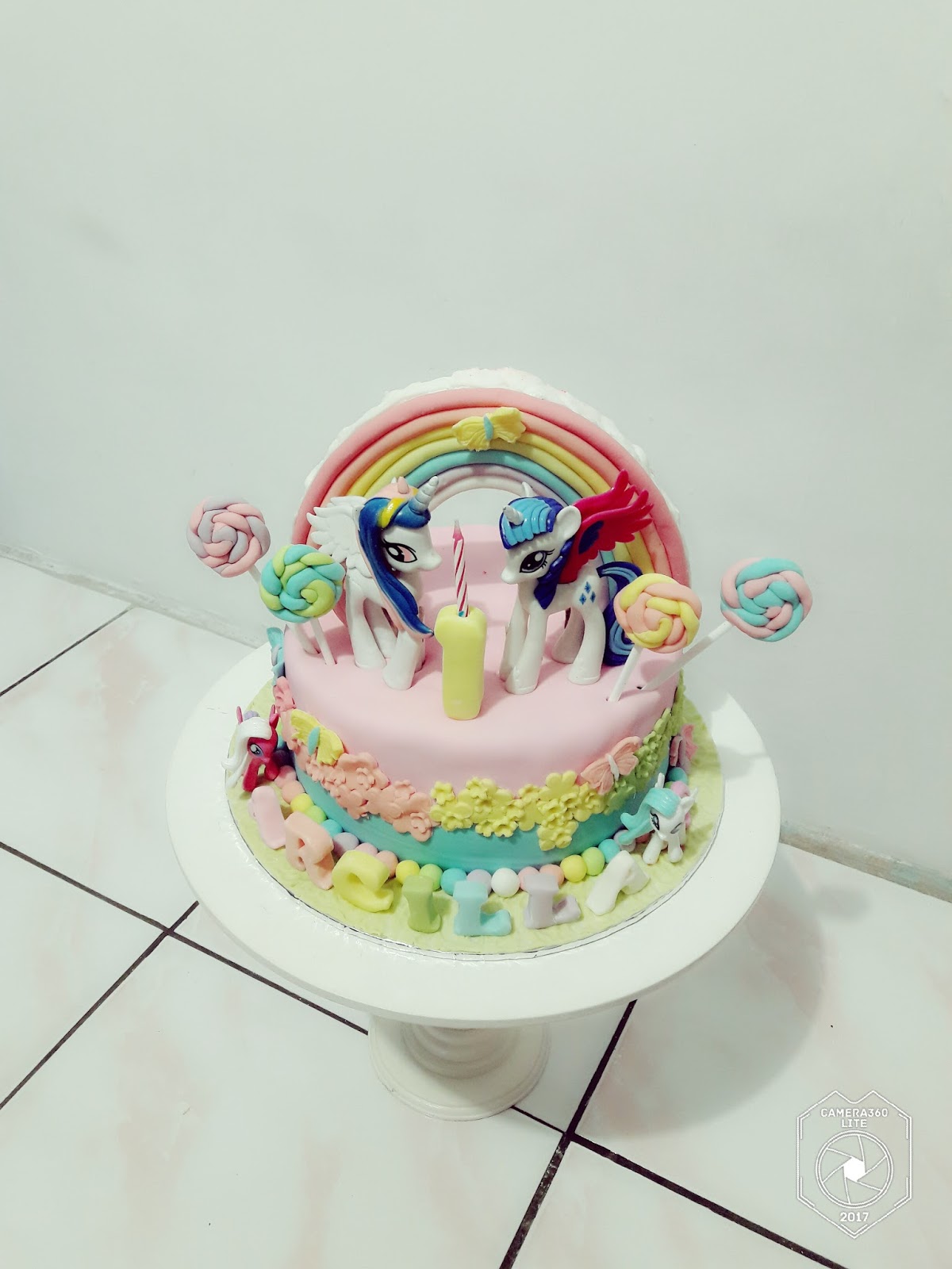 SAGITARIUS CAKE SHOP: KUE ULANG TAHUN LITTLE PONY FONDANT