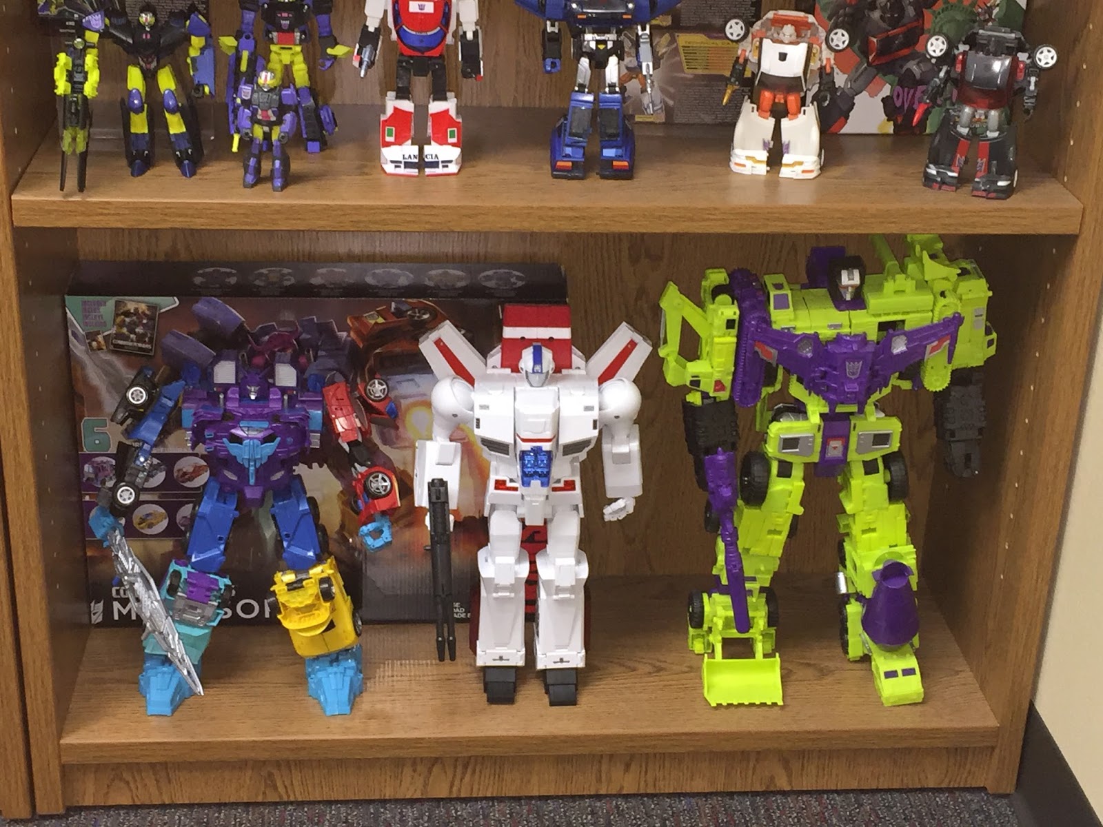 Fans Toys FT10 Phoenix (notSkyfire, 2017)
