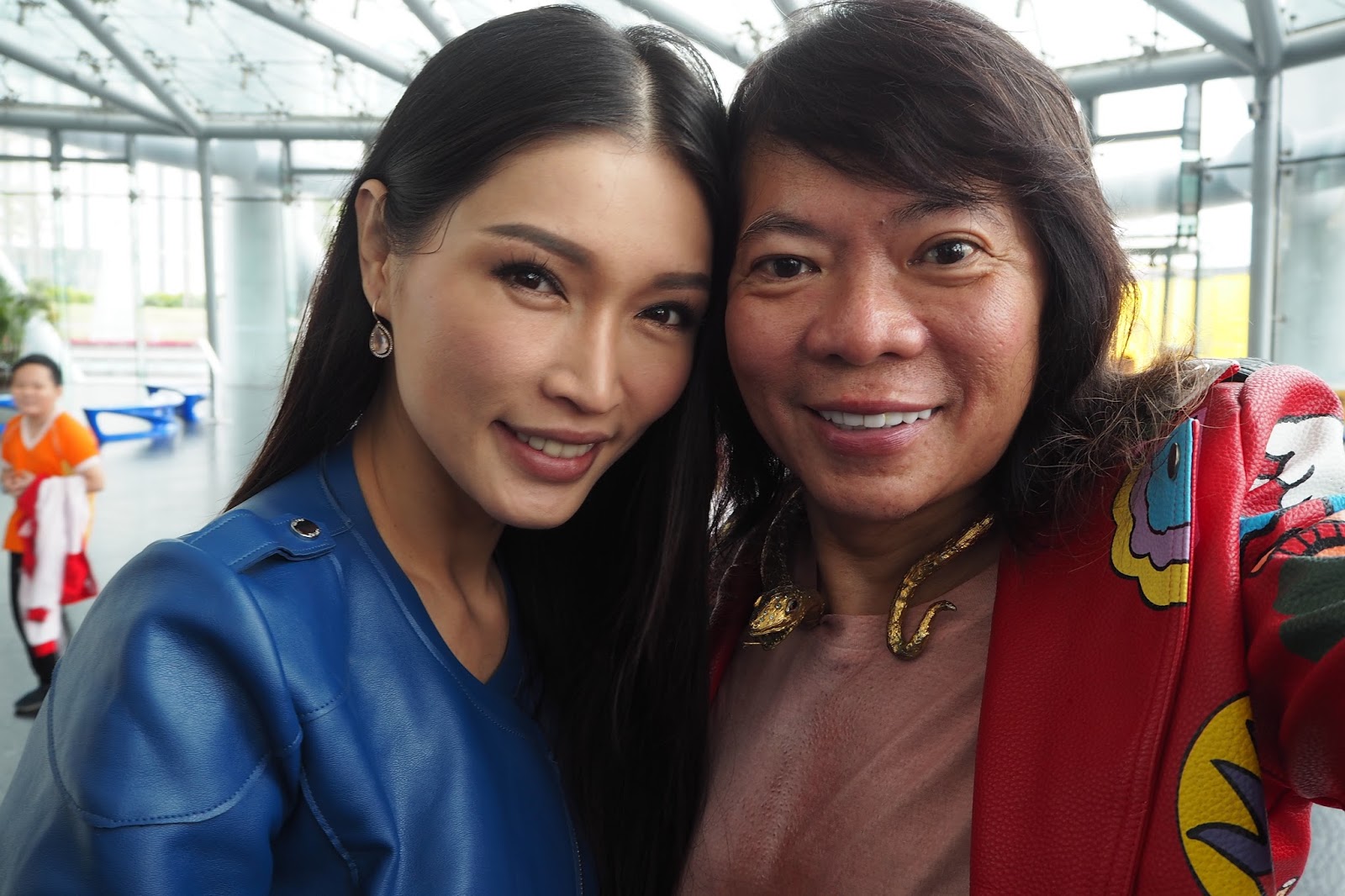 Kee Hua Chee Live!: AMBER CHIA VISITING CANTON TOWER AND HAVING FRANTIC ...