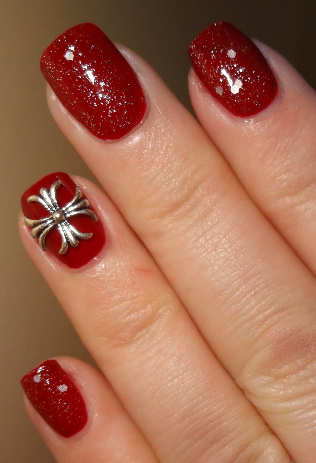 Wendy's Delights Silver tone 3D Gothic Crosses from Charlies Nail Art