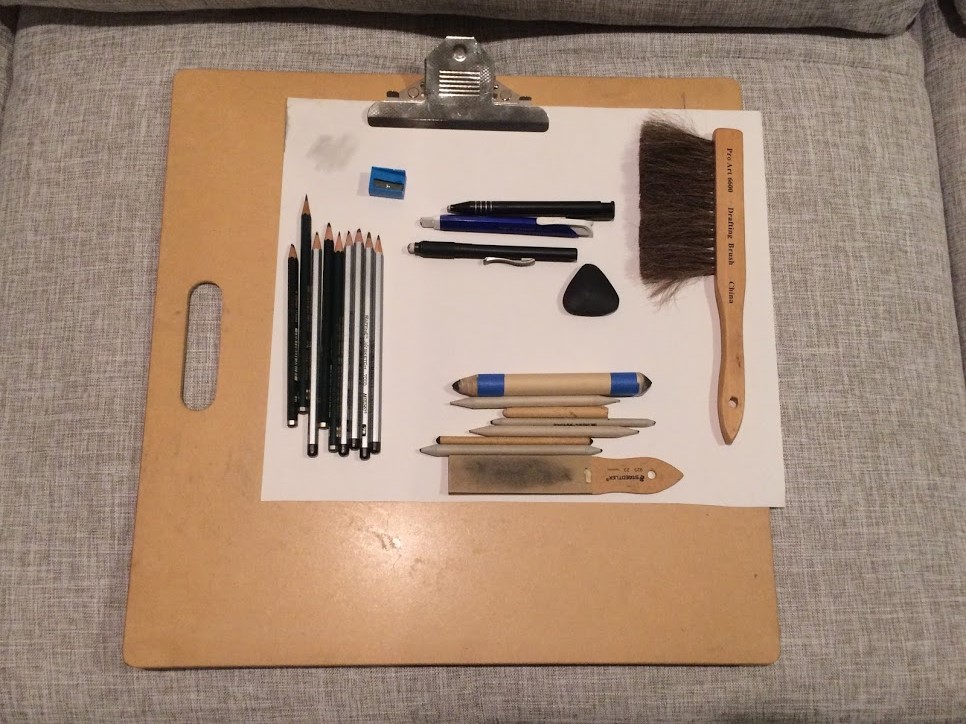 What's In My Art Pencil Case/Essential Art Supplies 