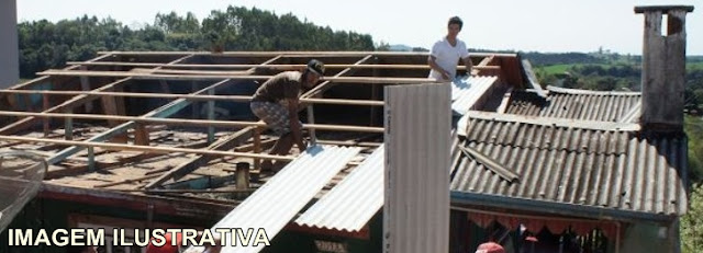 Doação de telhas para ajudar Campina da Lagoa