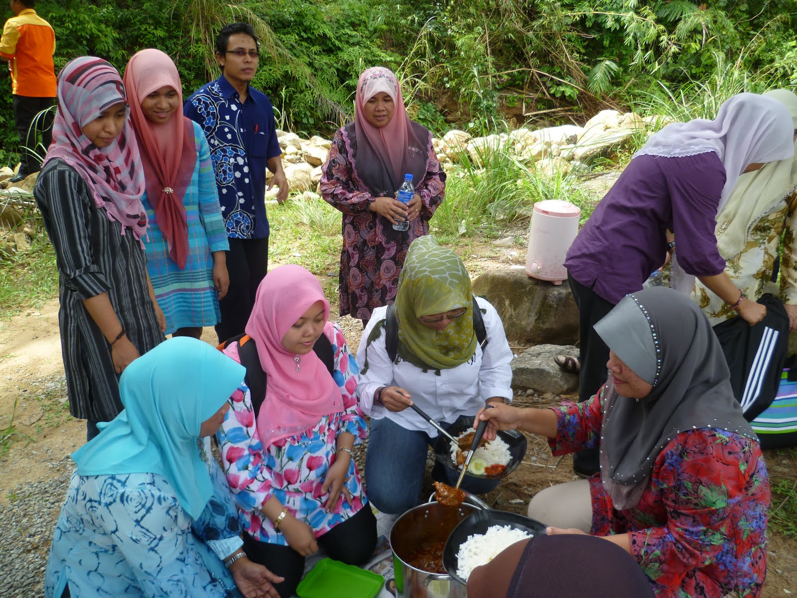 A Medical Technician at Radiology Dept. HUSM: A visit to the Orang Asli ...