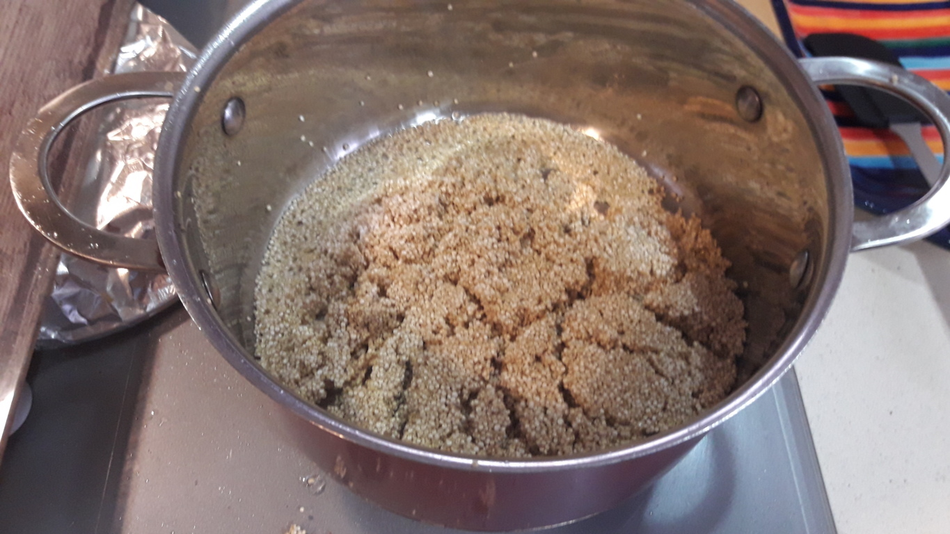 ENSALADA DE QUINOA CON SALMON AHUMADO ElChefDelVerano