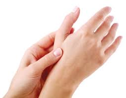 Chữa trị tê bì tay chân bằng phương pháp đông y Chua%2Bte%2Btay%2Bte%2Bchan