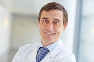 Dr. Ander Urruticoechea