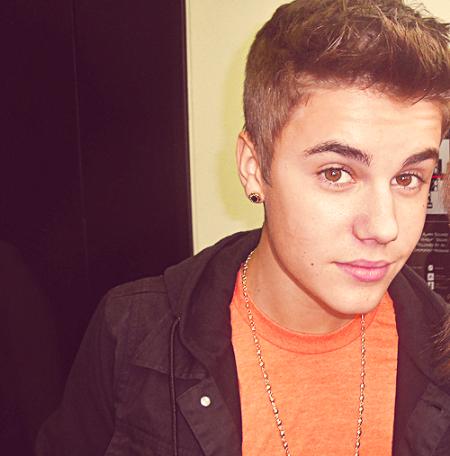 Justin Bieber: Justin Bieber With Cute 