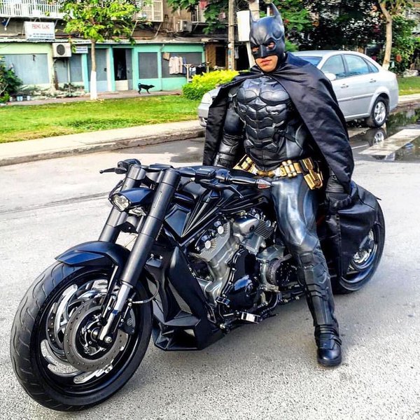 custom-batman-bat-bike-motorcycle-9.jpg